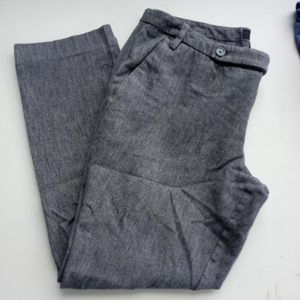 Mossimo Supply Co. Women’s Gray Heathered Capris - Size 8